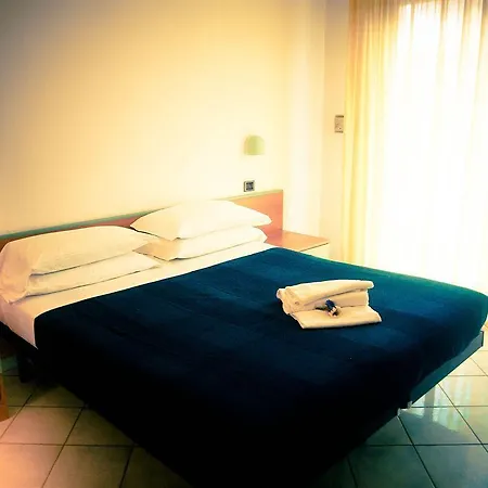 アパートホテル Dei Pini 3*