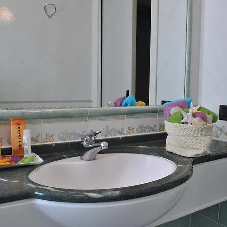 Dei Pini アパートホテル リミニ