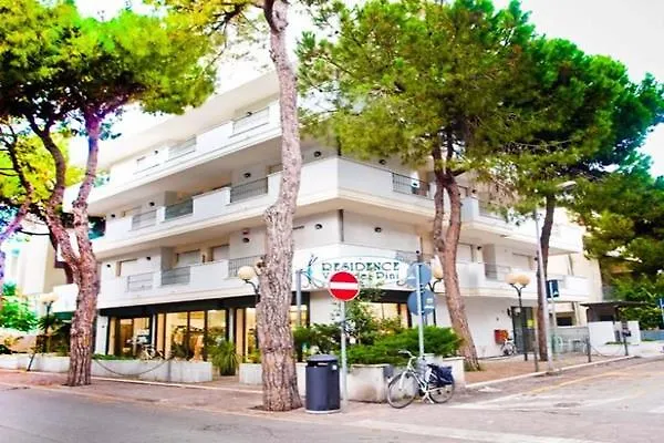 Dei Pini Aparthotel 3*