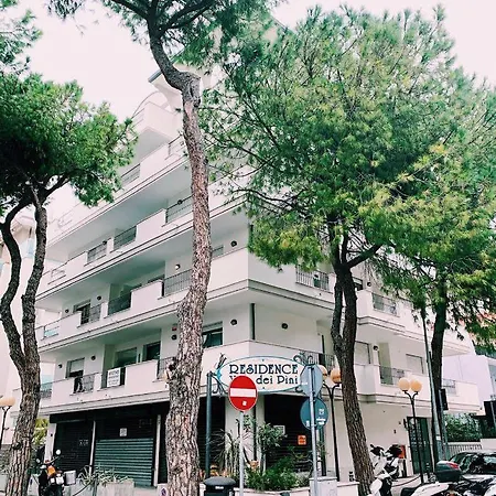 Dei Pini 公寓式酒店 里米尼