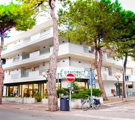 Dei Pini Apartmanhotel 4*