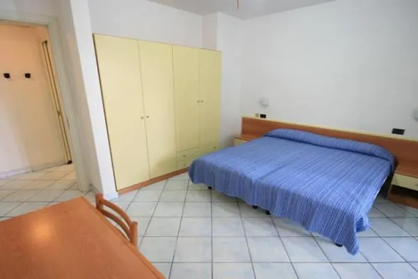 Dei Pini Hotel apartamentowy